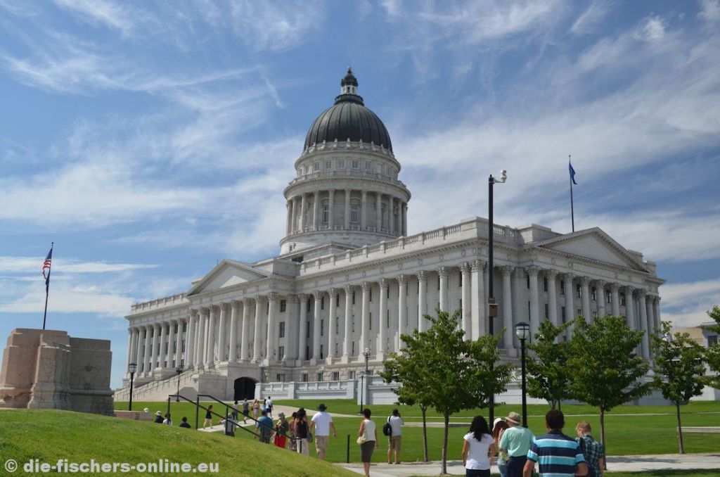 Salt Lake City: RegierungsgebÃ¤ude
In Salt Lake City befindet sich das Regierungsgebäude des Staates Utah. Ähnlichkeiten mit dem Capitol in Washington sind gewollt.
